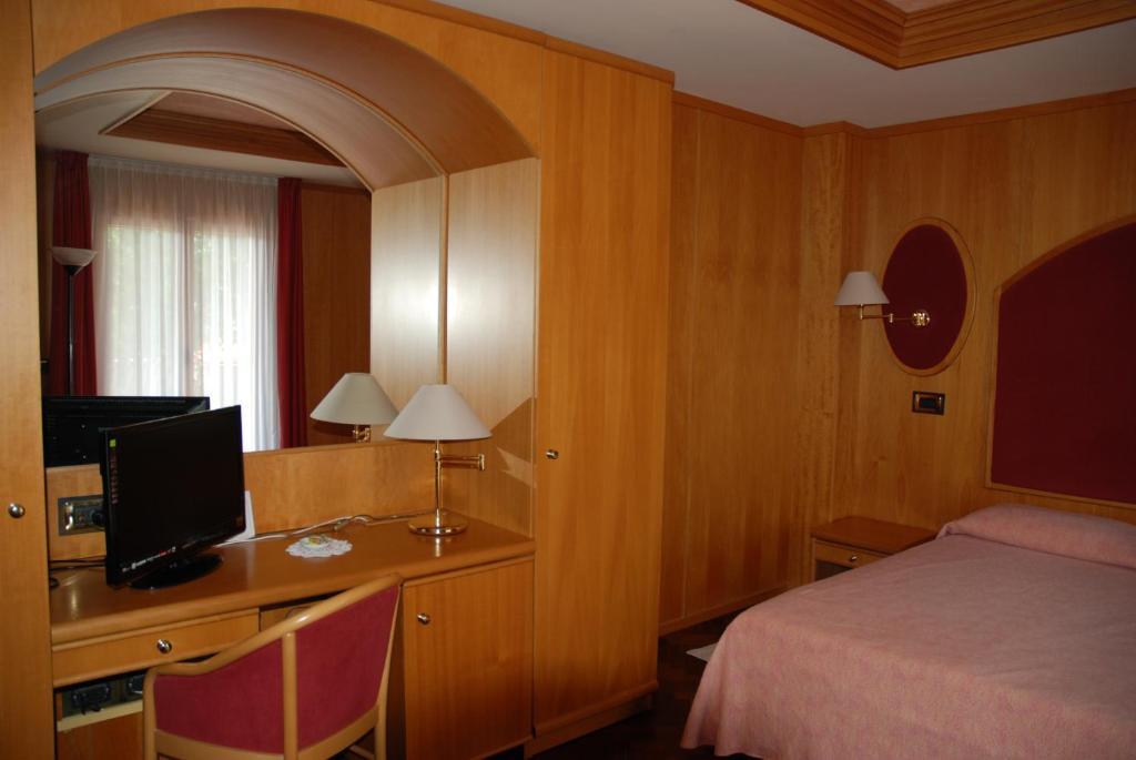 Al Giardino Hotel Fanna Bilik gambar