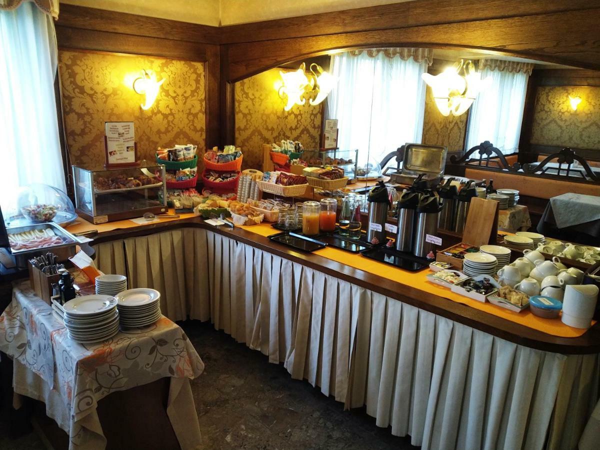 Al Giardino Hotel Fanna Luaran gambar